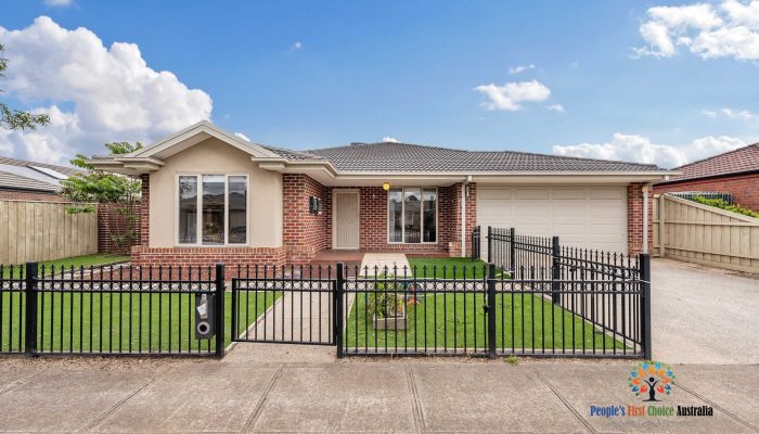 5-Lake-Park-Ct-Werribee-1652a-scaled